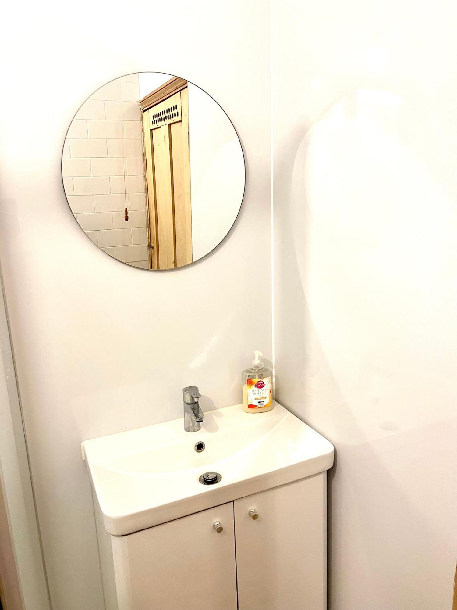 Central London Waterloo - Private Rooms In Shared Apartment المظهر الخارجي الصورة